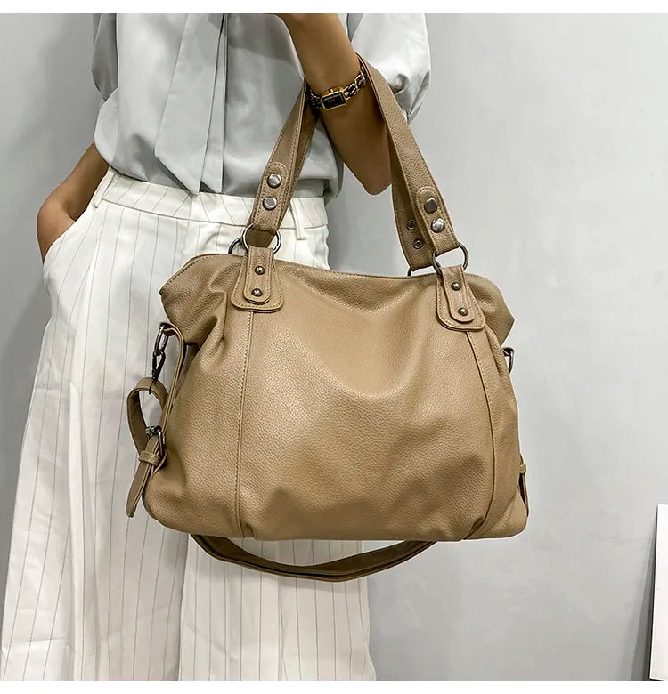 Elegant and Spacious Tote Bag