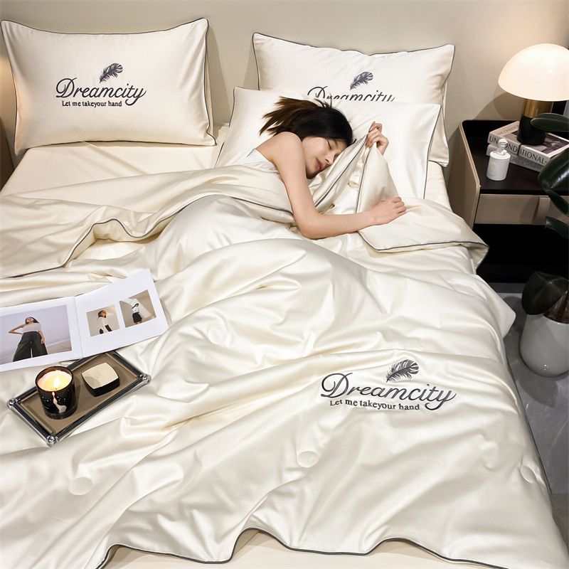 Cooling Ice Silk Comforter – Where Comfort Meets Cooling
